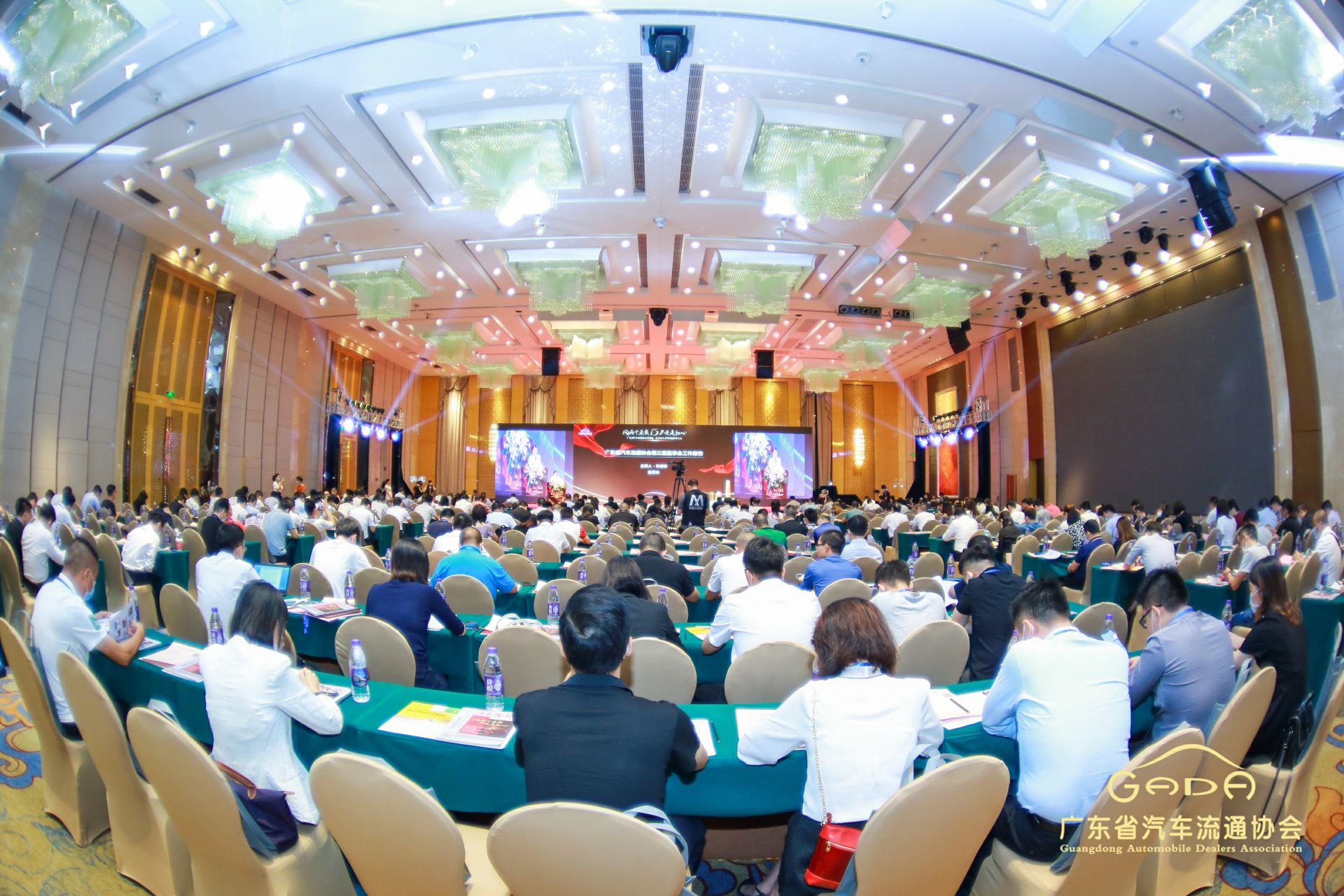 喜报丨长春黎宇机电产品销售有限公司“包揽”省汽车流通行业颁奖礼53项大奖(图1)